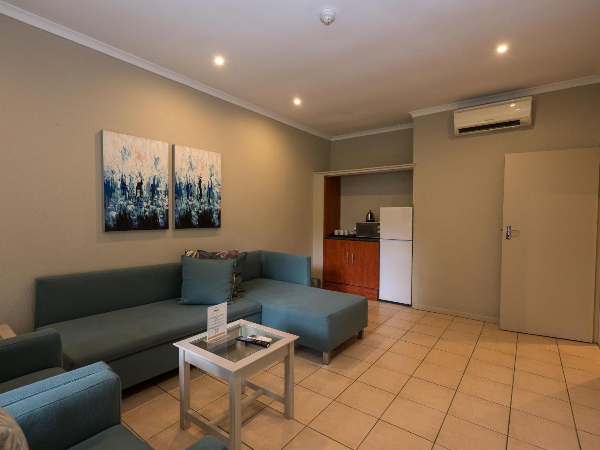 Anew Resort Hunters Rest Rustenburg Exterior photo